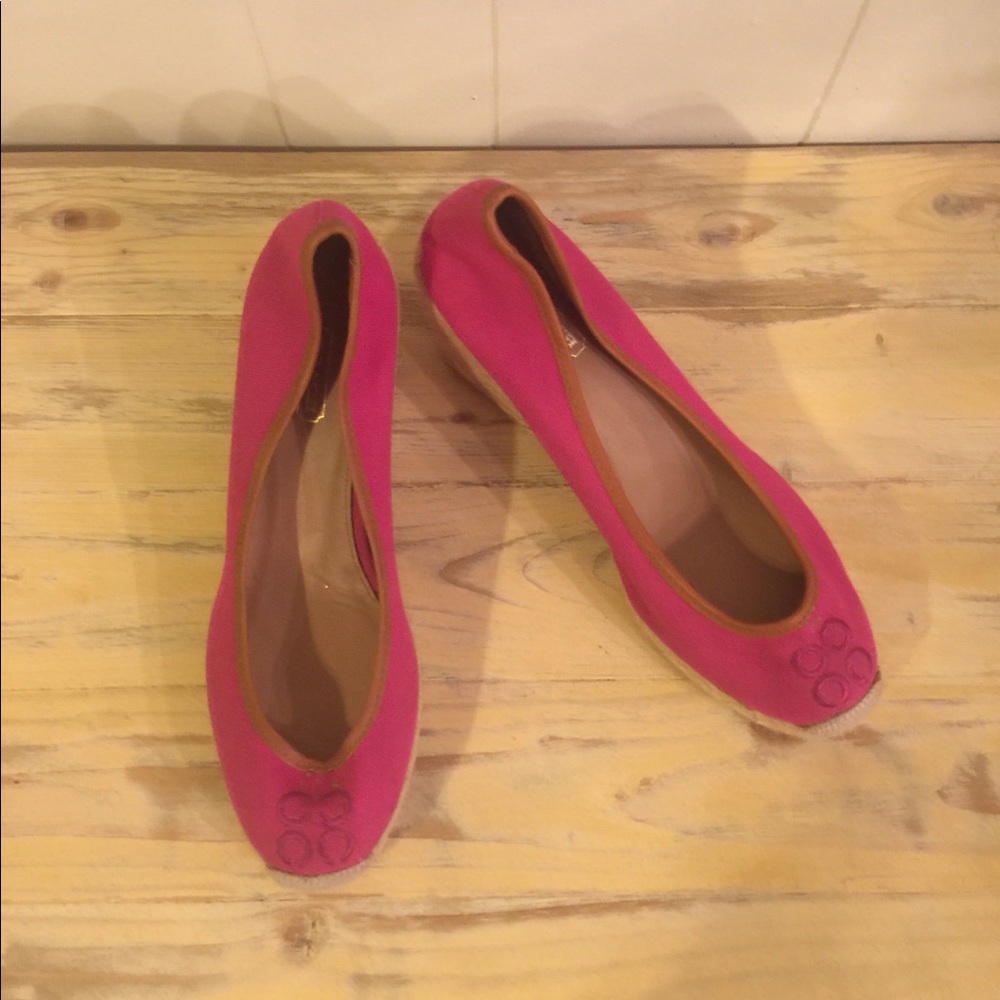 Pink coach shoe